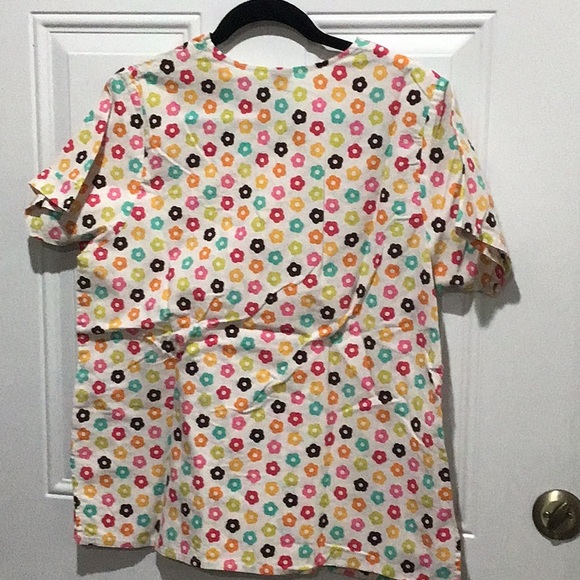 Scrub top - Picture 6 of 6